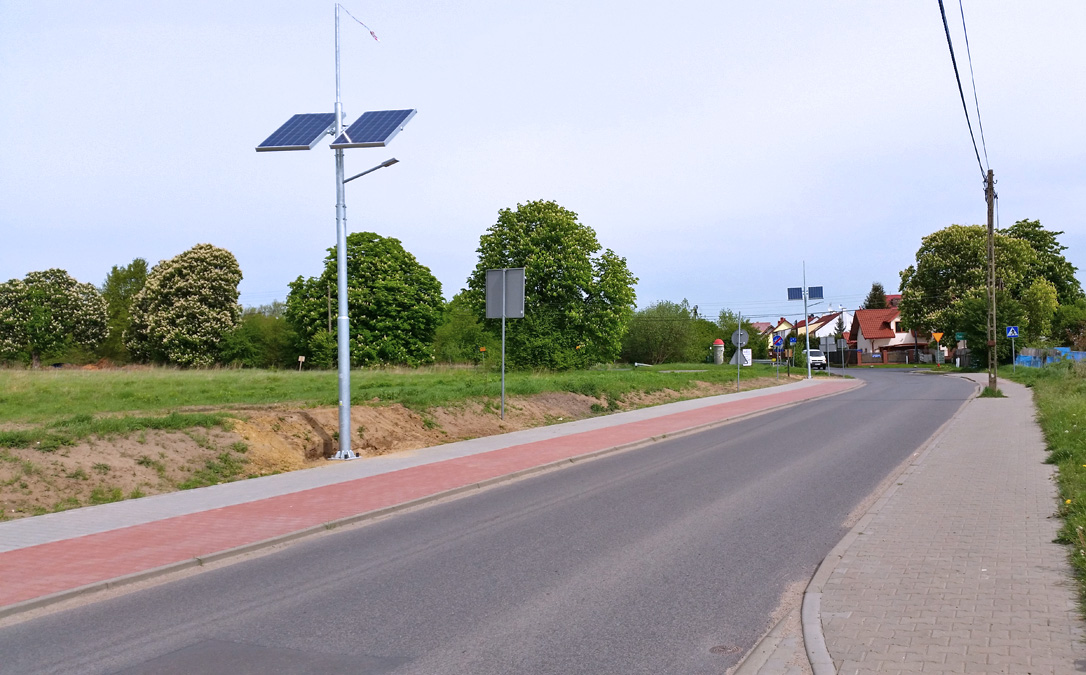 Lampy solarne i hybrydowe
