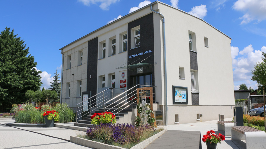 Podziękowanie za wspólną pracę dla Gminy Dobra