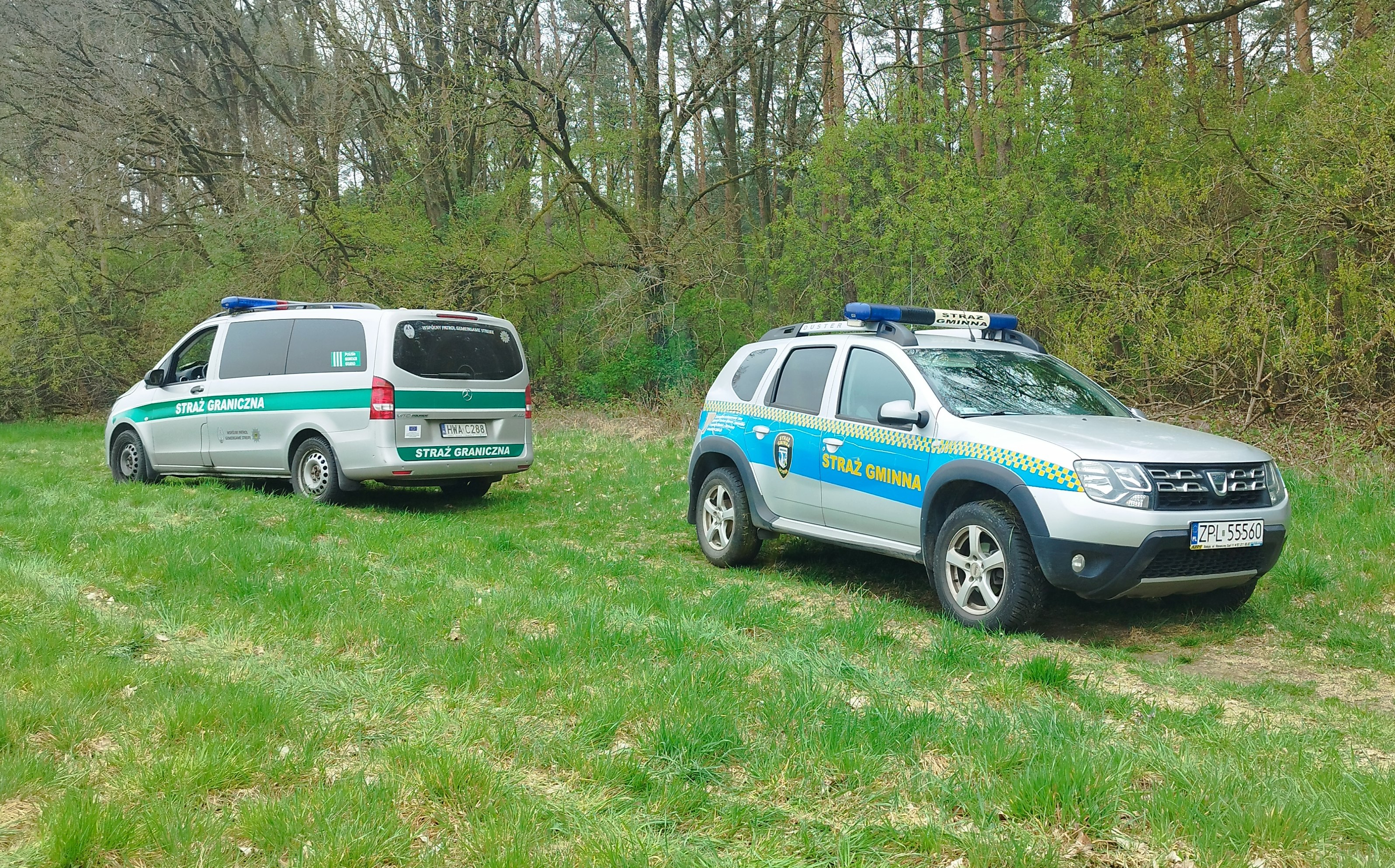 zdjęcie wozów straży gminnej
