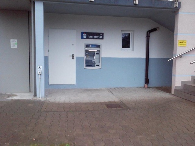 Bankomat w Dobrej