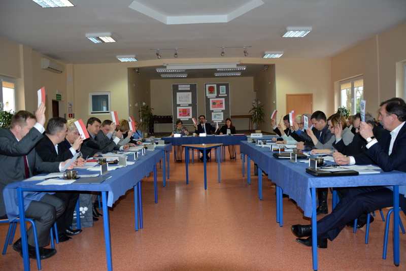 Relacja z XII sesji Rady Gminy Dobra 