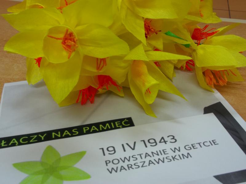 Akcja "Żonkile" w bibliotece w Mierzynie