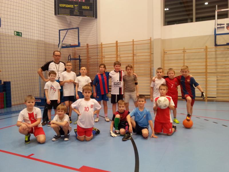 Kolejna odsłona zajęć z piłki nożnej w Dołujach i Bezrzeczu