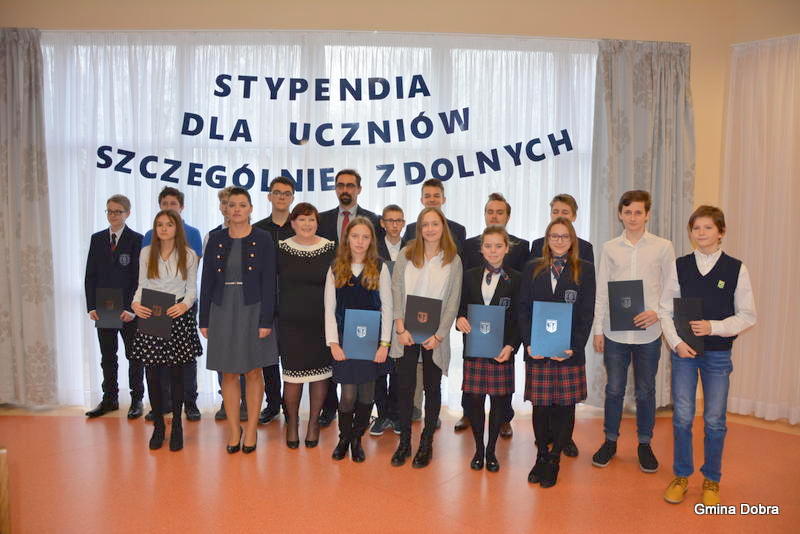 Stypendia Wójta dla uczniów szczególnie zdolnych 2016/2017