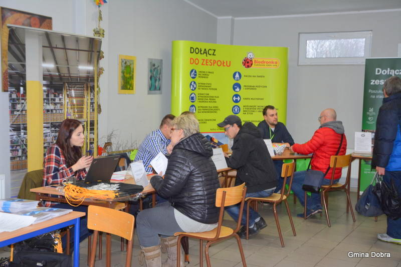 Relacja z VIII Gminnych Targów Pracy w Dobrej