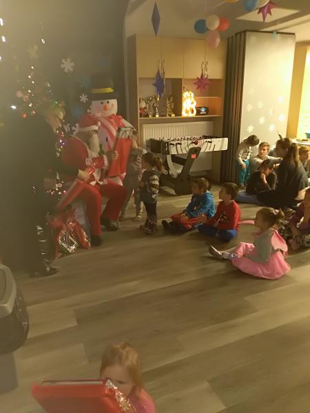 Mikołajki w Świetlicy Wiejskiej w Łęgach
