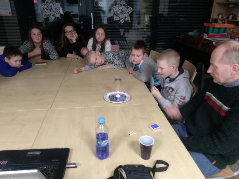 Fotorelacja z zajęć w świetlicy wiejskiej w Buku 