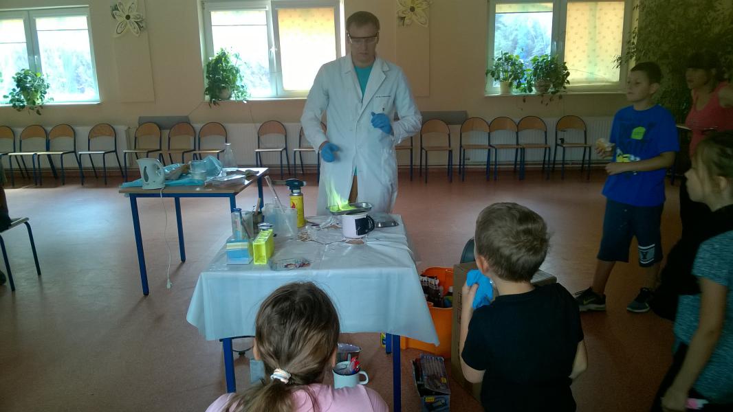 Pierwsze tygodnie wakacyjnych zajęć dla dzieci w Dobrej