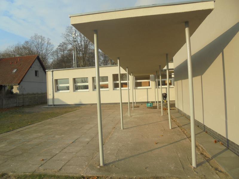 Termomodernizacja budynku szkoły w Rzędzinach zakończona!