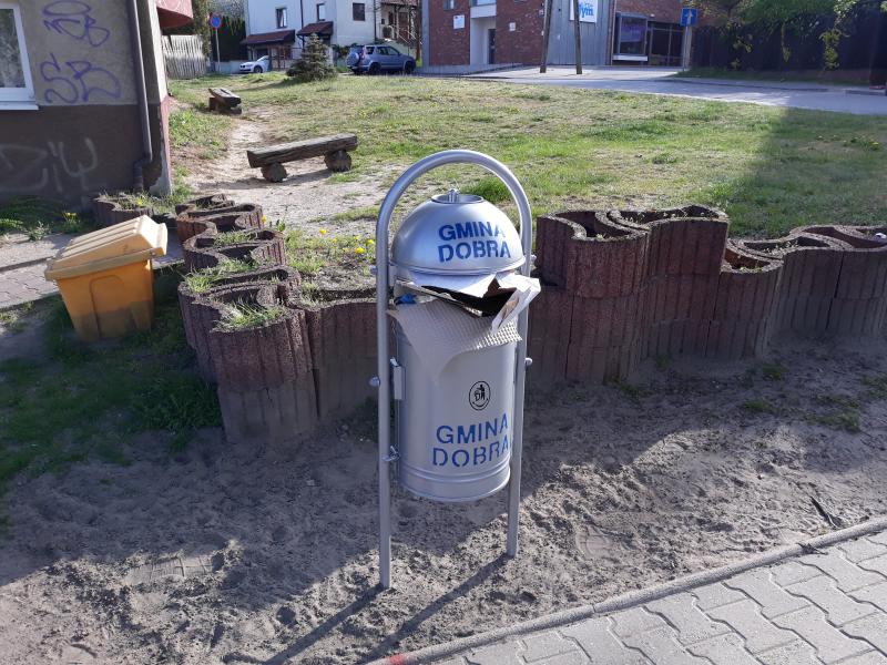 Kosze na terenie Gminy Dobra