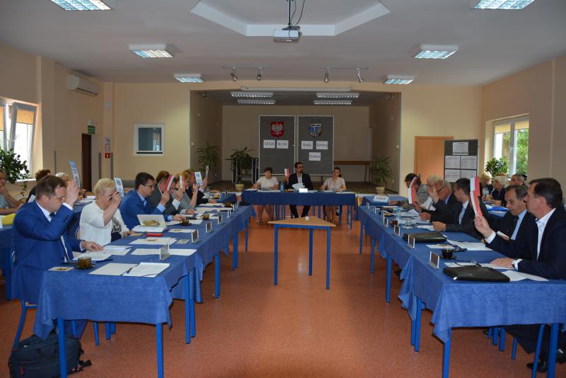 Relacja z XV sesji Rady Gminy Dobra