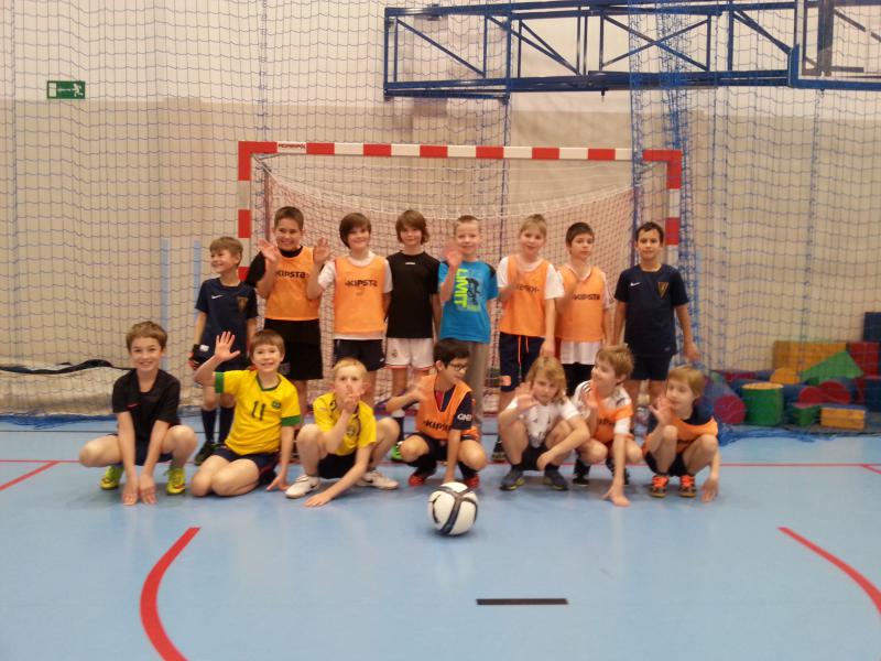 Zajęcia sportowe z piłki nożnej w Bezrzeczu i Stolcu